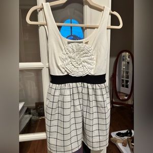 Anthropologie flower blouse size S, EUC